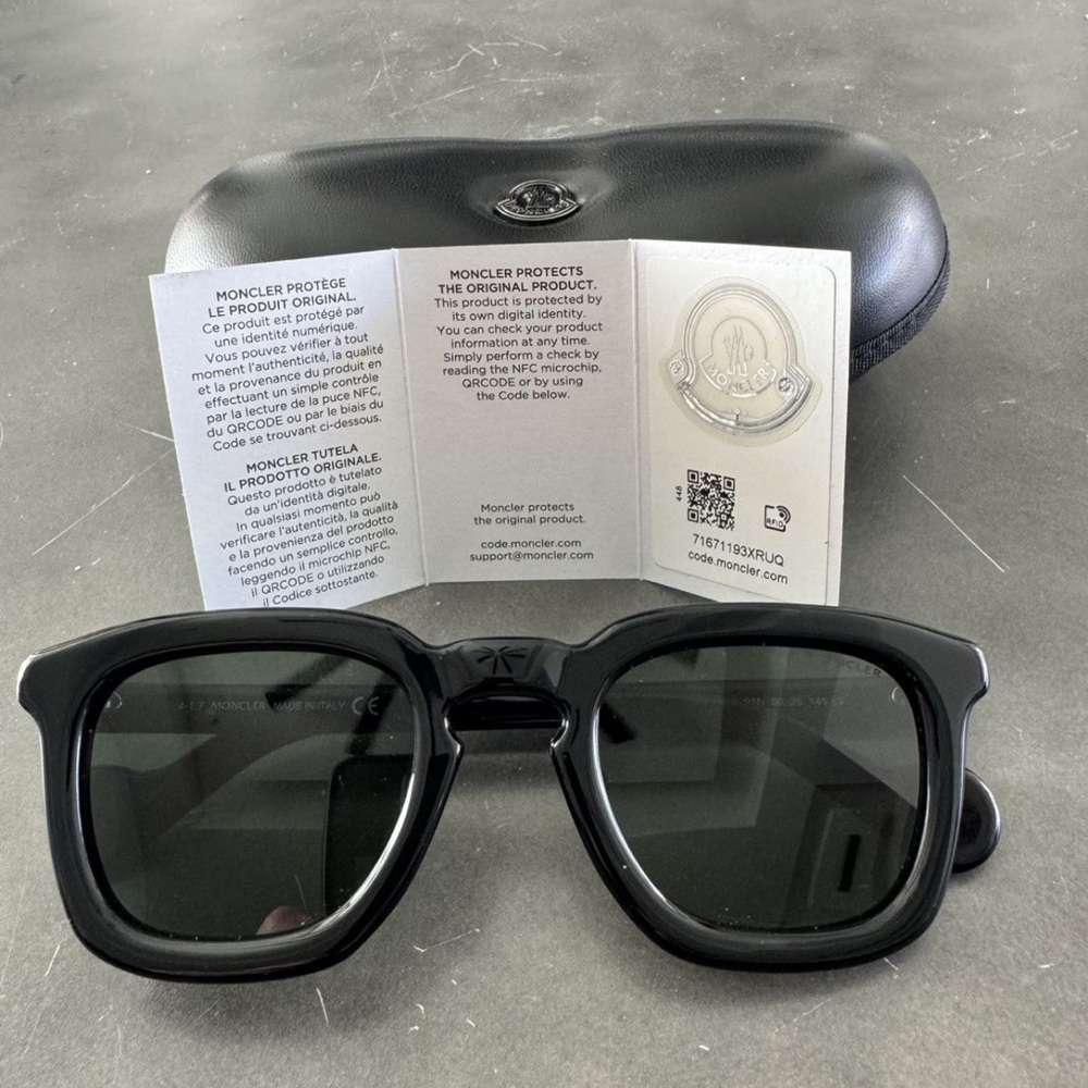 Moncler Classic Black Sunglasses